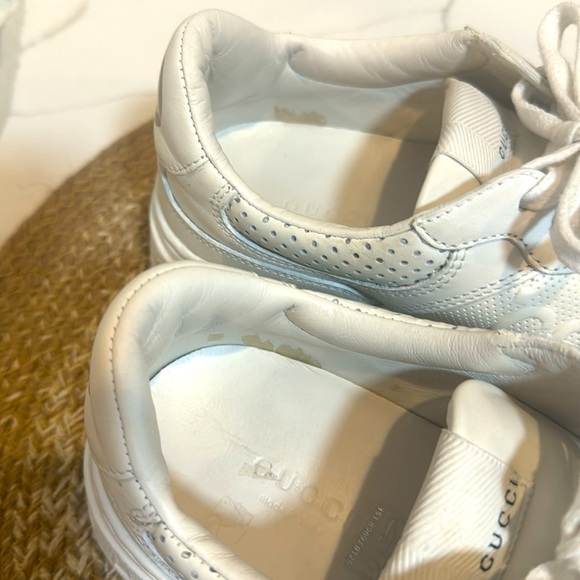 I’m selling my used Gucci sneakers. They are 7. - Picture 10 of 10